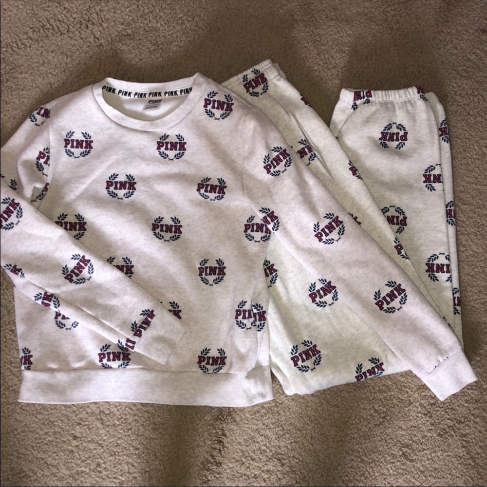 Vs Pink Sweatsuit